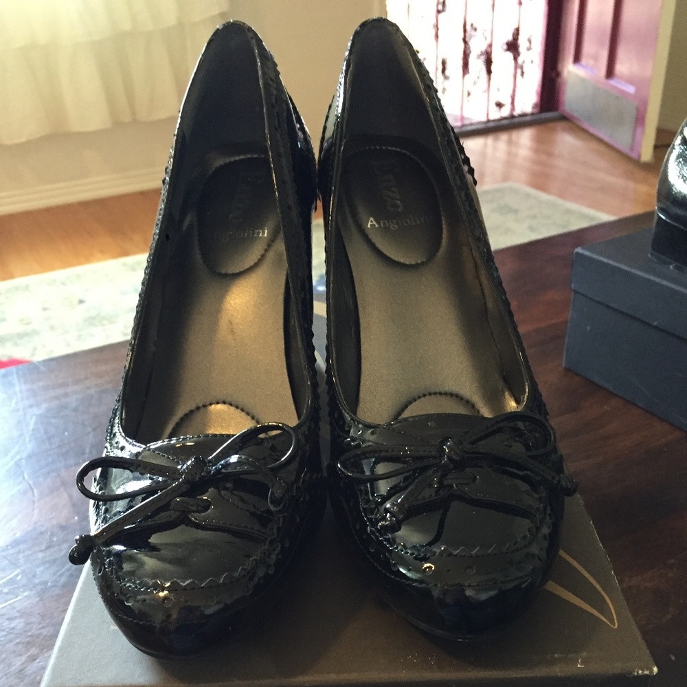 Enzo Angiolini E Amaretto